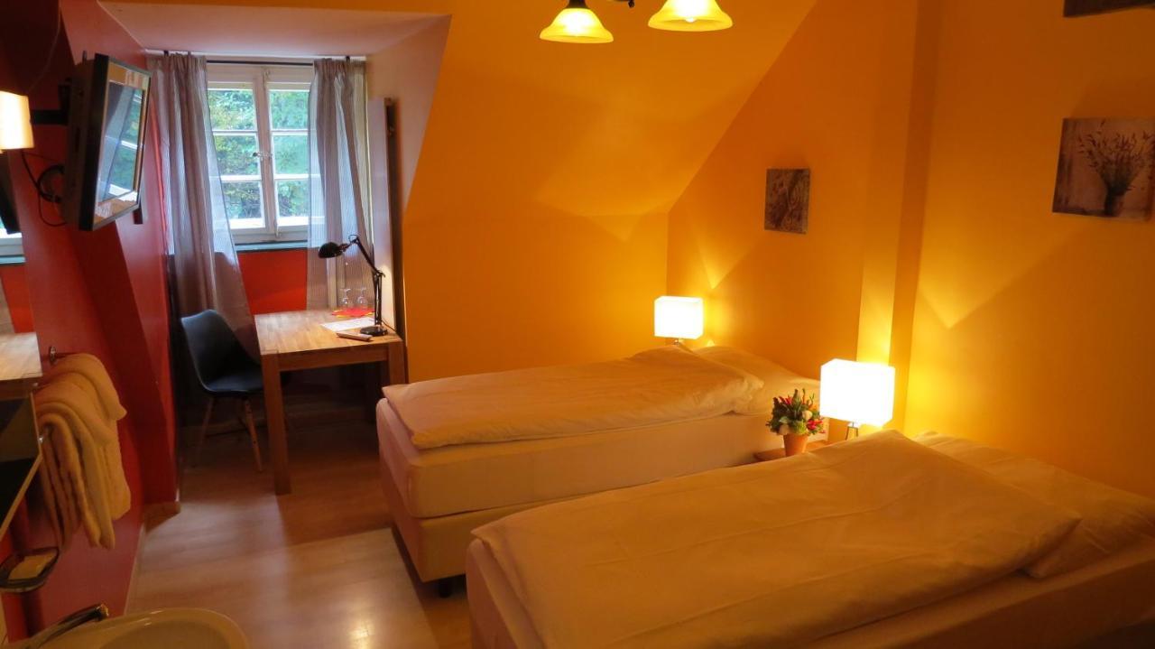 Gasthof Baeren Aarburg Last Check In 2100 Pm Zewnętrze zdjęcie